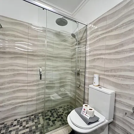 Town With Pool By Homing Albufeira