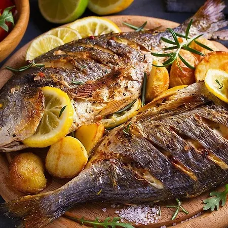 Town With Pool By Homing Albufeira