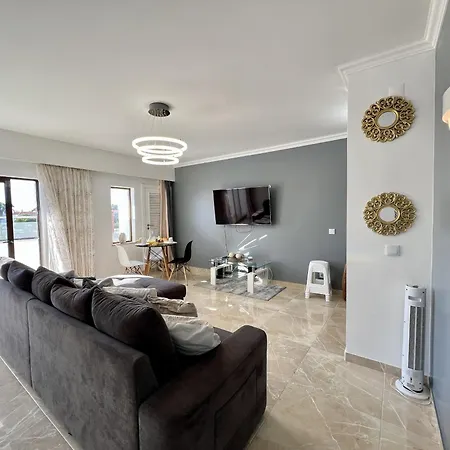 Apartman Town With Pool By Homing *