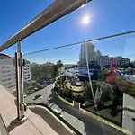 Town With Pool By Homing Appartement