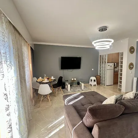 Town With Pool By Homing Appartement *